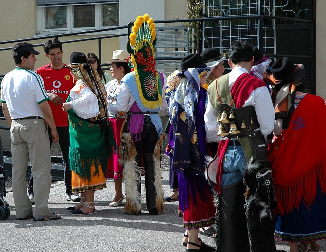 050618_201.jpg - Förberedelse inför karnevalståget