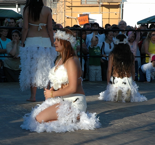 050618_053.jpg - Dansuppvisning av gruppen Mosaik