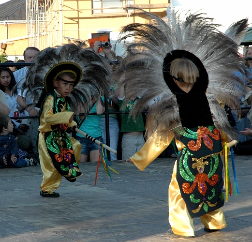 050618_062.jpg - Dansuppvisning av Bolivianska Föreningens Barngrupp från Eskilstuna