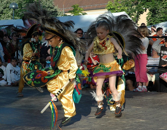 050618_064.jpg - Dansuppvisning av Bolivianska Föreningens Barngrupp från Eskilstuna