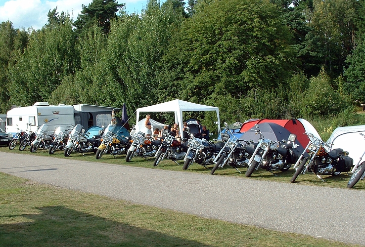 2003_0808_11.JPG - Campingområde