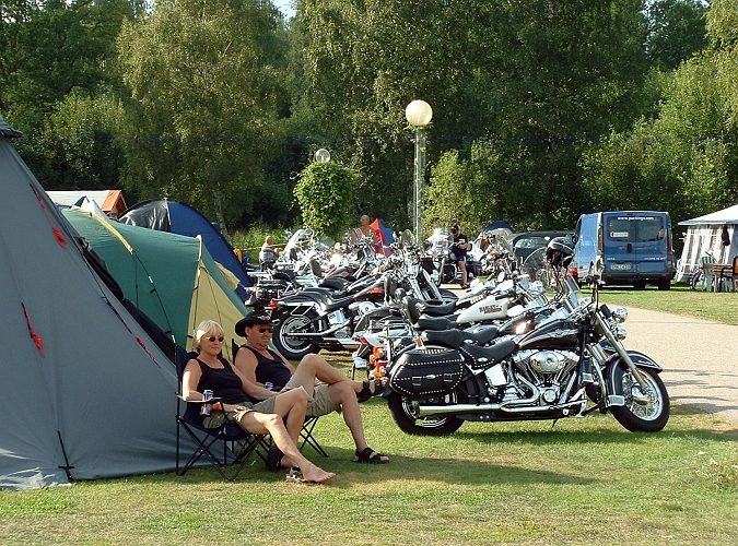 2003_0808_12.JPG - Campingområde