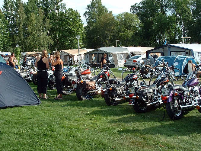 2003_0808_13.JPG - Campingområde