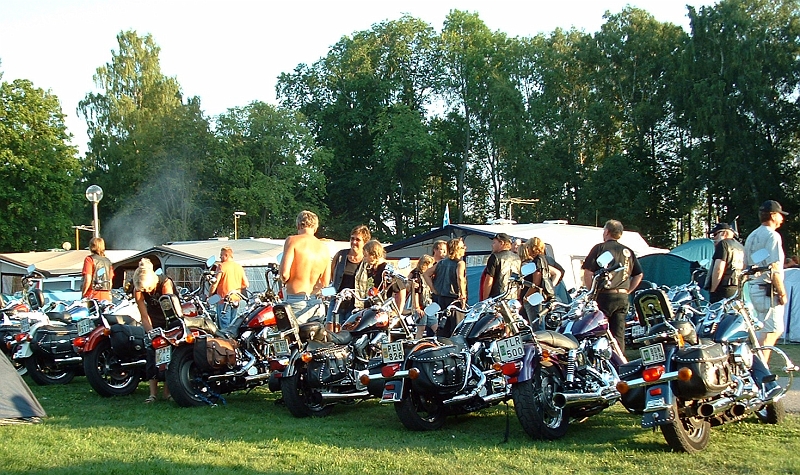 2003_0808_16.JPG - Campingområde