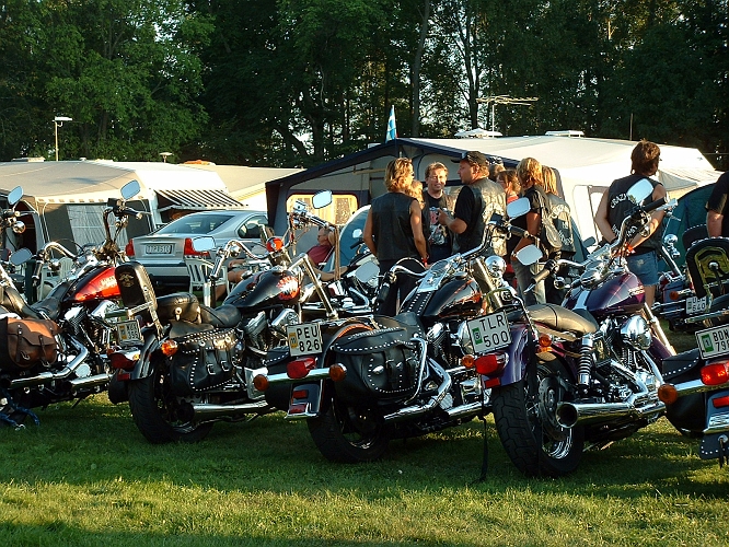 2003_0808_17.JPG - Campingområde