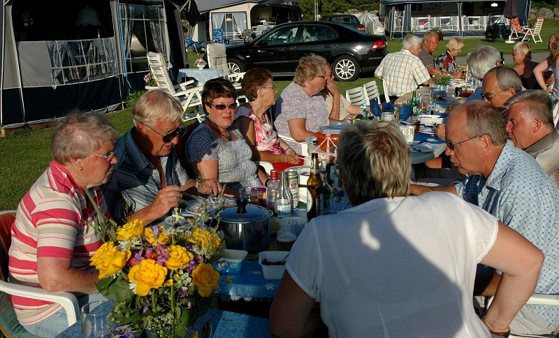 2005_0624_193834AA.JPG - Midsommarkväll på Herfallet med strålande fint väder