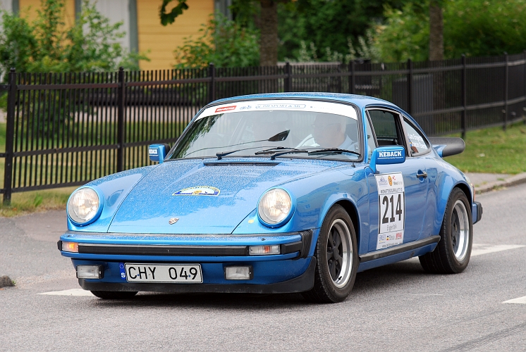 2010_0717_00-13.JPG - Nr.214 Lars Engerfalk och Joacim Ekeroth KAK, Porsche 911 SC Coupé