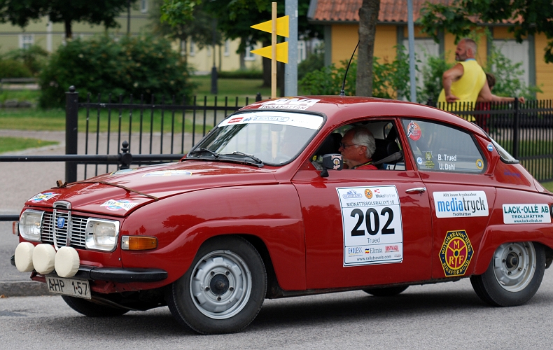 2010_0717_00-46.JPG - Nr.202 Bertil Trued och Uno Dahl SMK Trollhättan, SAAB 96. 1:a i Regularity Klass 1 - without trip