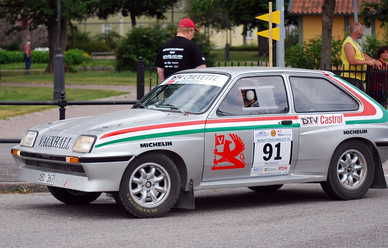 2010_0717_01-08.JPG - Nr.91 Joakim Rydholm och Roland Karlsson Dals MK, Vauxhall Chevette HSR. Total 4:a i Midnattssolsrallyt - Historic