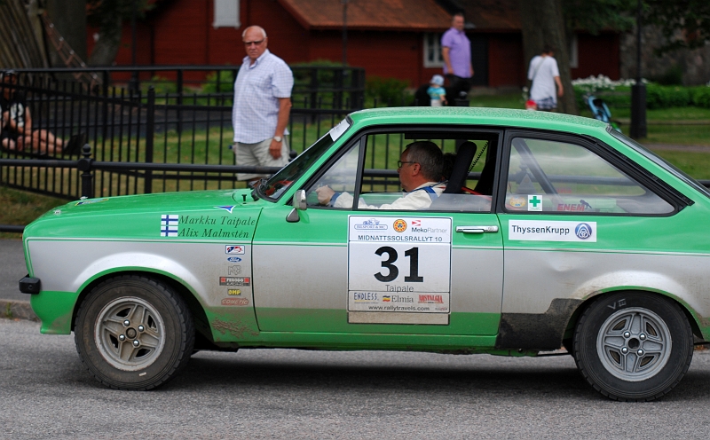 2010_0717_01-23.JPG - Nr.31 Markku Taipale och Alix Malmsten Tapiolan UA, Ford Escort RS 2000