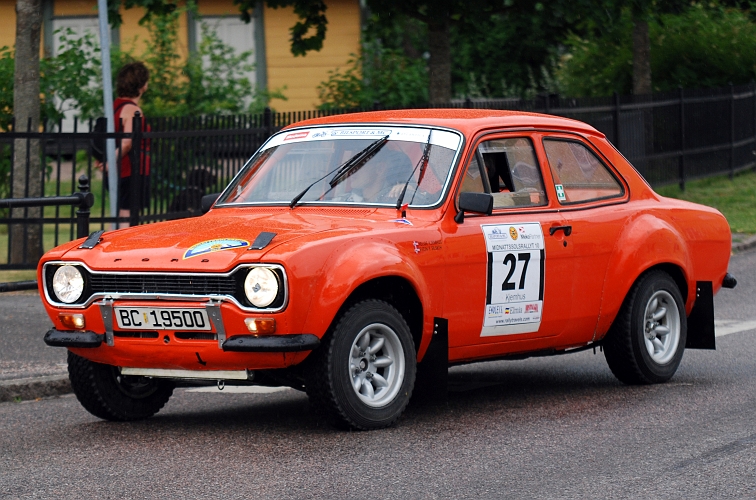 2010_0717_01-37.JPG - Nr.27 Helge Kjemhus och Svein Petter Silseth NMK Nore & Uvdal, Ford Escort RS 2000
