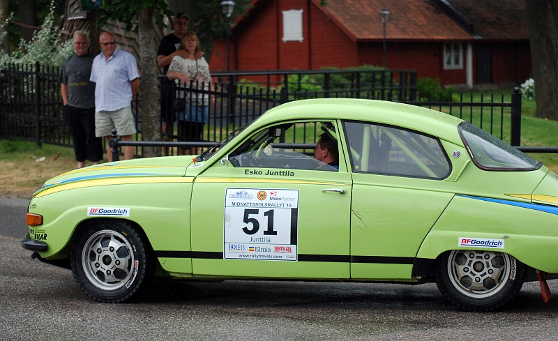 2010_0717_01-42.JPG - Nr.51 Esko Junttila och Lasse Lindgren SMK Hedemora, SAAB 96 V4