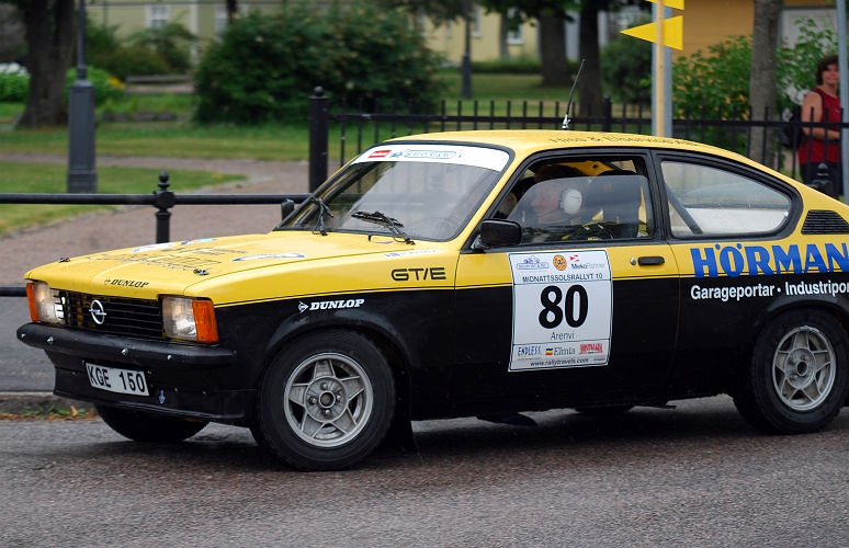 2010_0717_01-44.JPG - Nr.80 Peter Arenvi och Michael Björkander Gotl. motorförening BK, Opel Kadett GTE