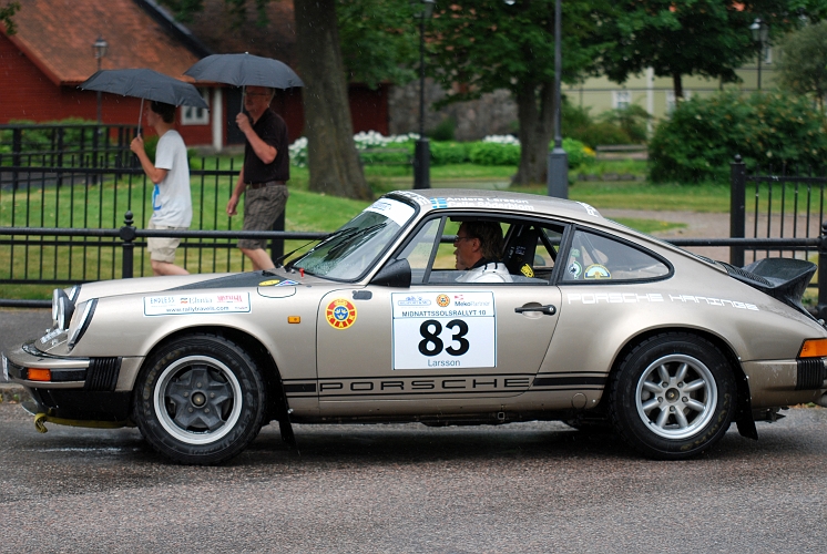 2010_0717_01-50.JPG - Nr.83 Anders Larsson och Calle Söderblom KAK, Porsche 911 SC