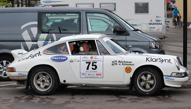 2010_0717_03-19.JPG - Nr.75 David von Schinkel och Per Björkman, Porsche 911 Carerra RS