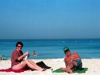 badstrand010  Roland och Anne i dubai