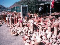 tur014  Massor med lergods