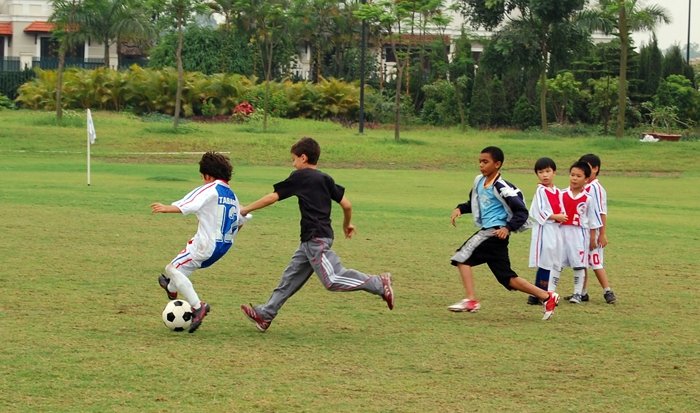Fotboll-UNIS-Hanoi-002