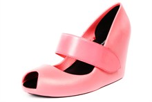 United Nude
