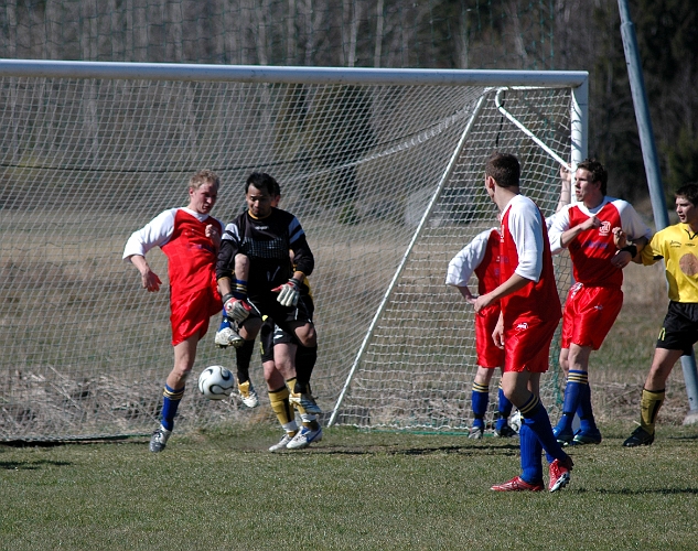 2007_0415_07.JPG - Lite oreda i Himmetas försvar