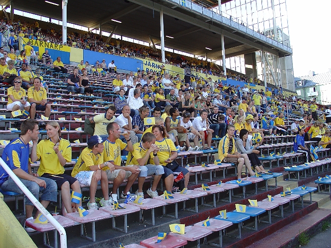 2007_0606_191653AA.JPG - Läktarbilder 1 timme före avspark