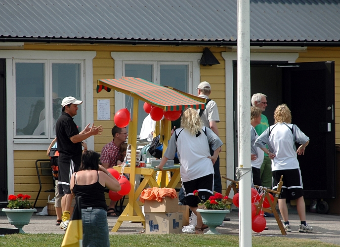 2008_0531_105043AA.JPG - "Södragens stab"