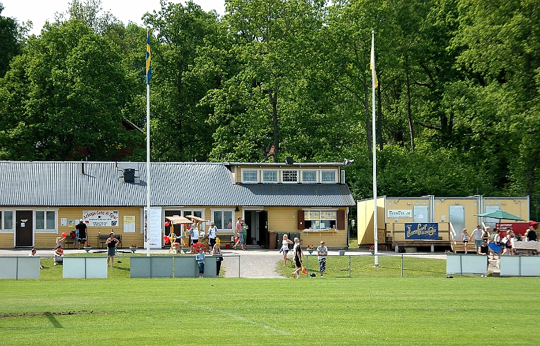 2008_0531_105130AA.JPG - "Idyllen" Ekbackens IP