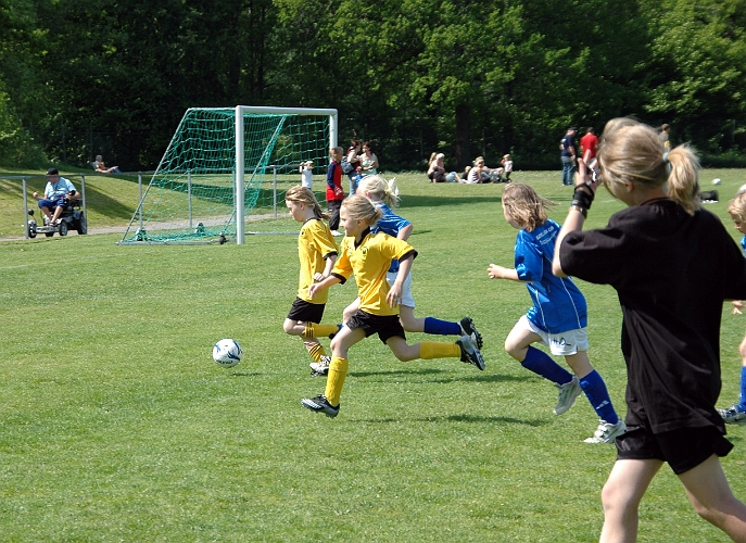 2008_0531_122052AA.JPG - ASIF F00/01 - Götlunda IF