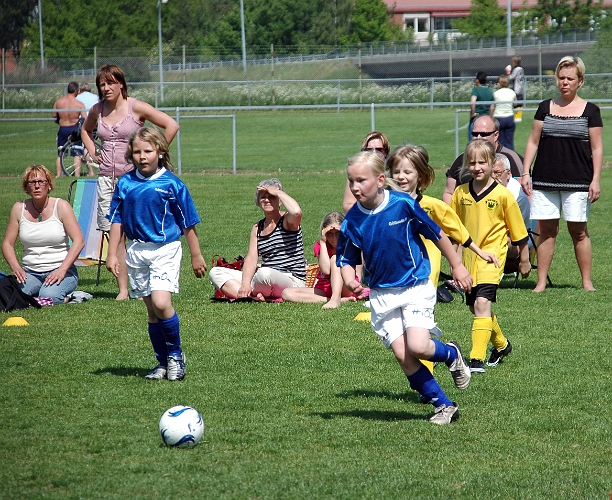 2008_0531_122216AA.JPG - ASIF F00/01 - Götlunda IF