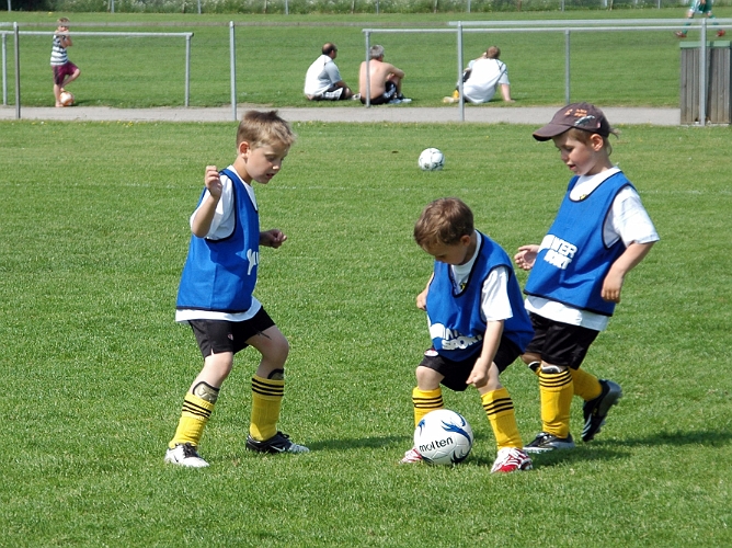 2008_0531_140819AA.JPG - P/F02 Fotbollsskolan