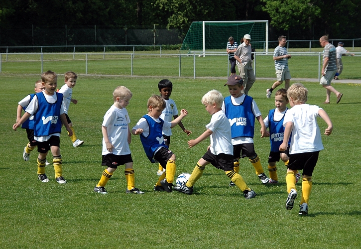 2008_0531_140842AA.JPG - P/F02 Fotbollsskolan