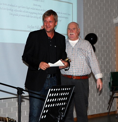 2008_1012_153536AA.JPG - Årets manlige ungdomsledare 2008 Stefan Nilsson
