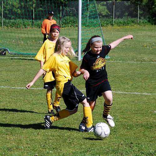 2009_0530_01-03.JPG - F98/99 - Skiljebo SK 0-4