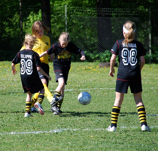 2009_0530_01-06.JPG - F98/99 - Skiljebo SK 0-4