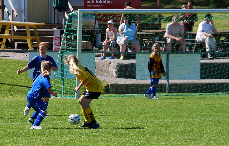 2009_0530_02-05.JPG - F00/01 - Tuna-Ekeby BK 5-2