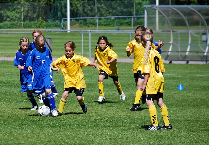 2009_0530_02-07.JPG - F00/01 - Tuna-Ekeby BK 5-2