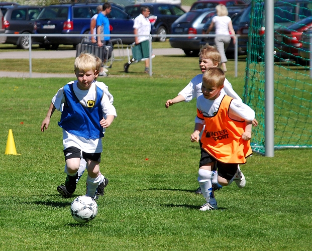 2009_0530_06-06.JPG - P02 Internmatch