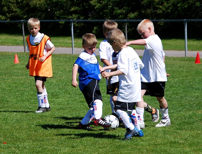 2009_0530_06-08.JPG - P02 Internmatch