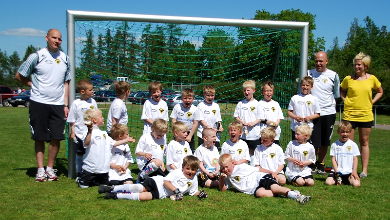 2009_0530_06-12.JPG - P02 Internmatch