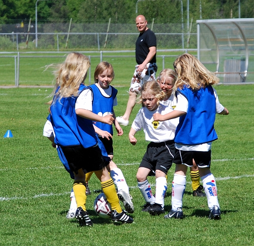 2009_0530_07-02.JPG - F02 Internmatch