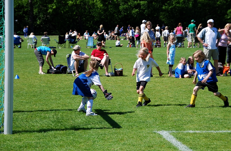 2009_0530_07-06.JPG - F02 Internmatch