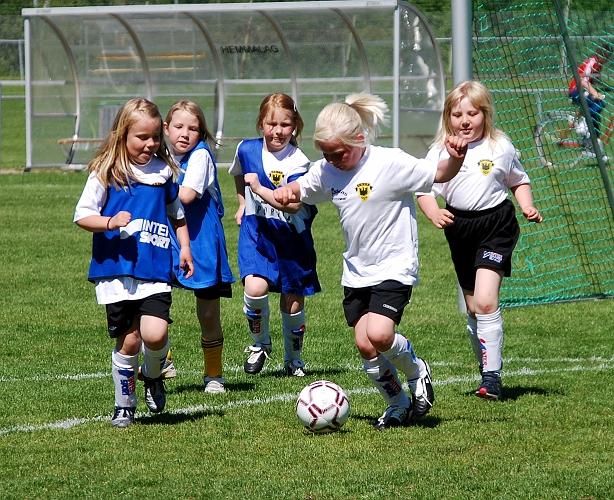 2009_0530_07-08.JPG - F02 Internmatch