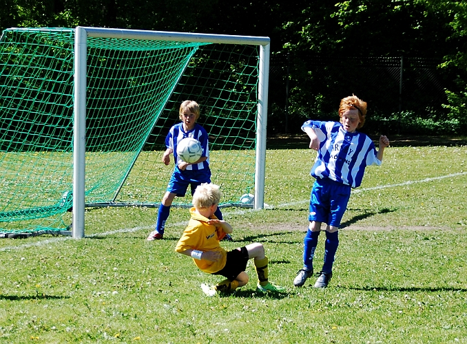 2009_0530_09-07.JPG - P99 - Forsby FF 3-3