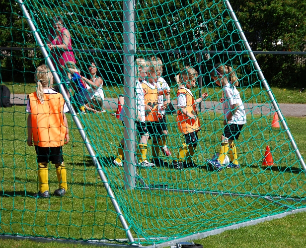 2009_0530_10-01.JPG - F03 Internmatch