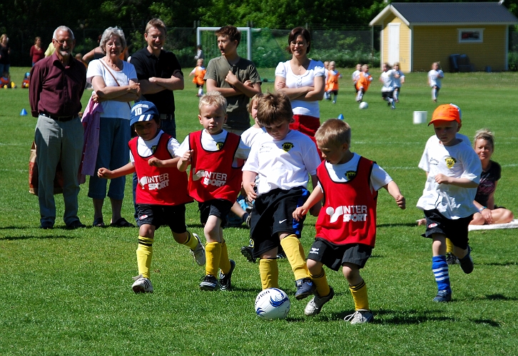 2009_0530_11-02.JPG - P03 Internmatch