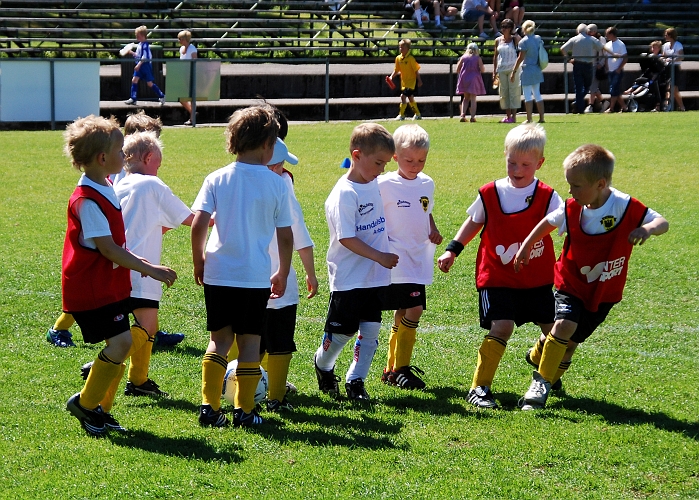 2009_0530_11-04.JPG - P03 Internmatch