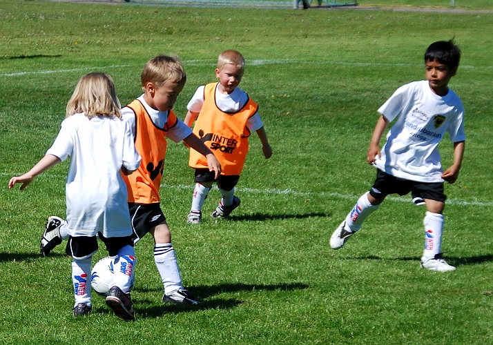 2009_0530_12-04.JPG - PF04 Internmatch