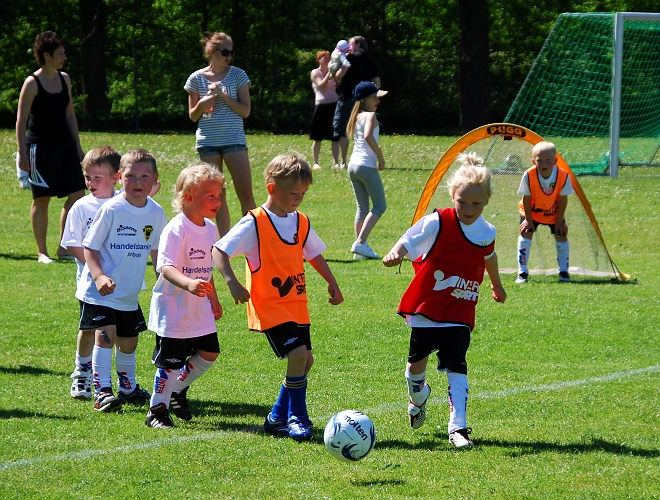 2009_0530_12-08.JPG - PF04 Internmatch