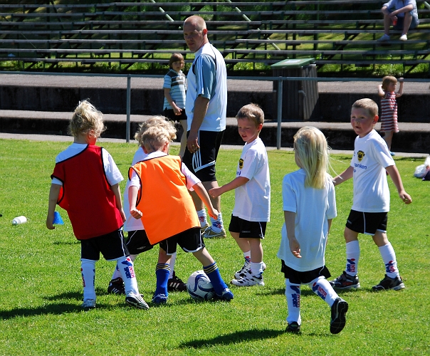 2009_0530_12-09.JPG - PF04 Internmatch