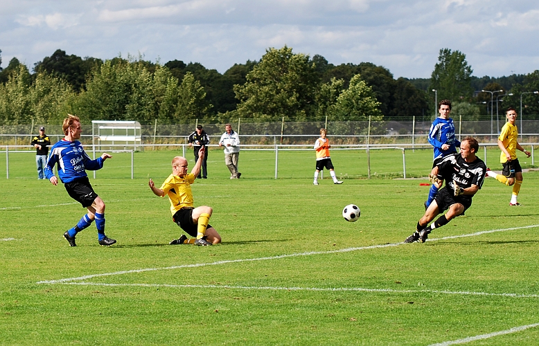 2009_0829_09.JPG - En farlig Södrachans men det blev ingen utdelning den här gången